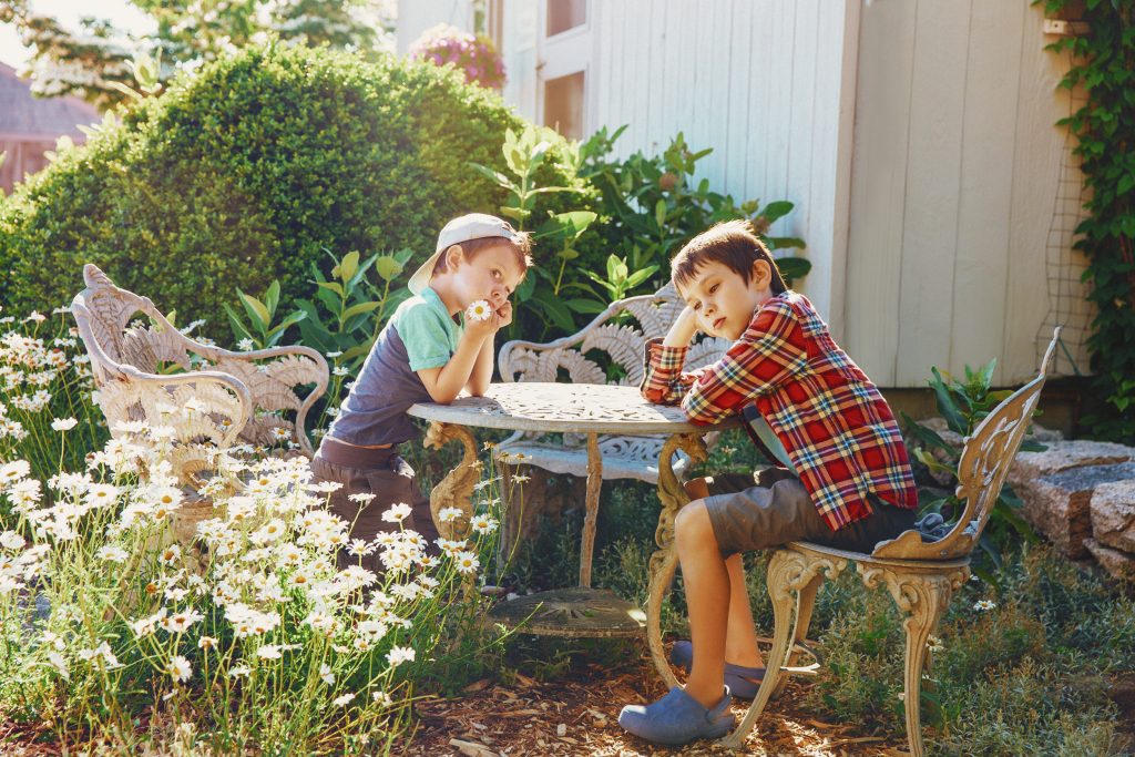 enfants qui s'ennuient